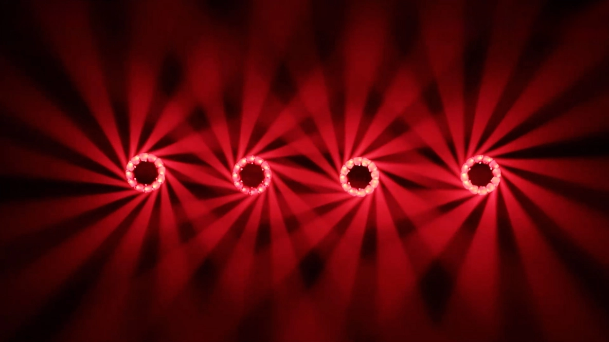 Светодиодная поворотная голова GML B-EYE 1940 — vortex effect